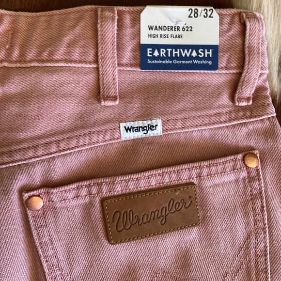 NWT wrangler high rise flare - Picture 3 of 3